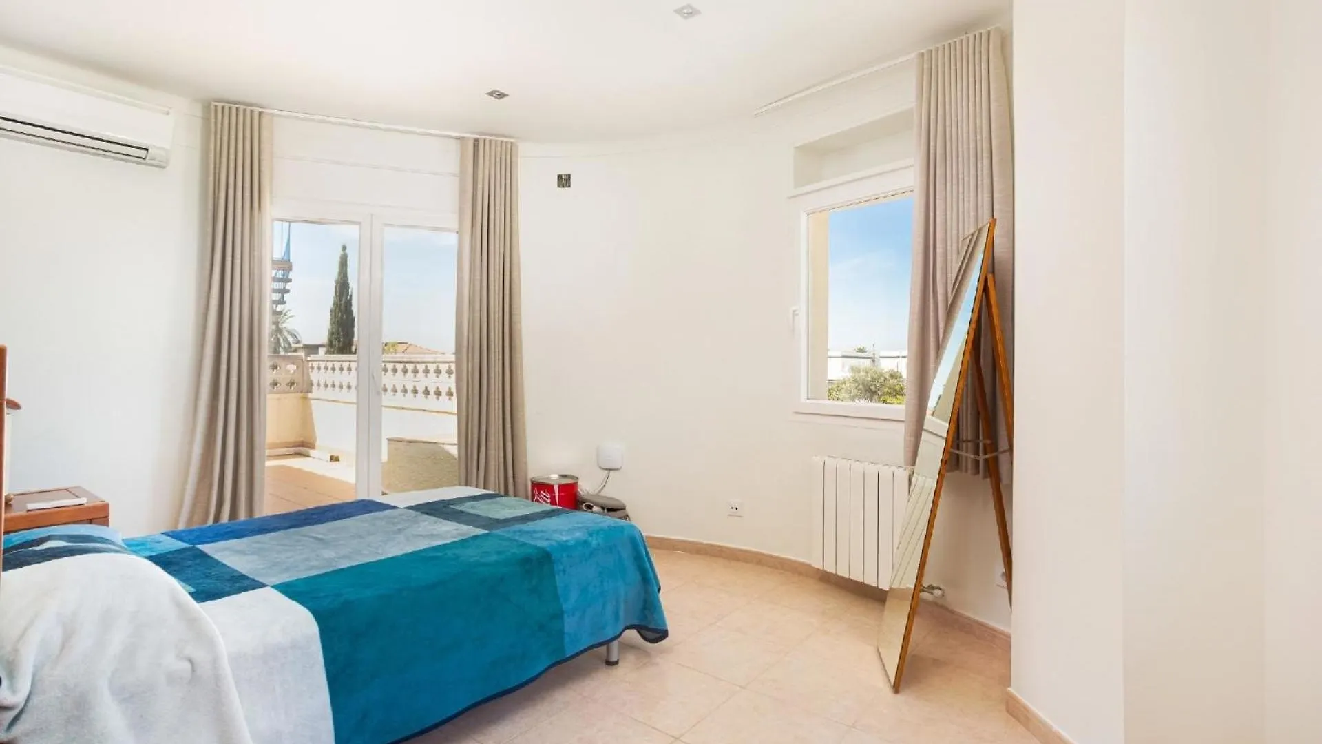 Holiday home Ferienhaus Mit Privatpool Fuer 8 Personen Ca 230 Qm In Empuriabrava, Costa Brava Golf De Roses Spain