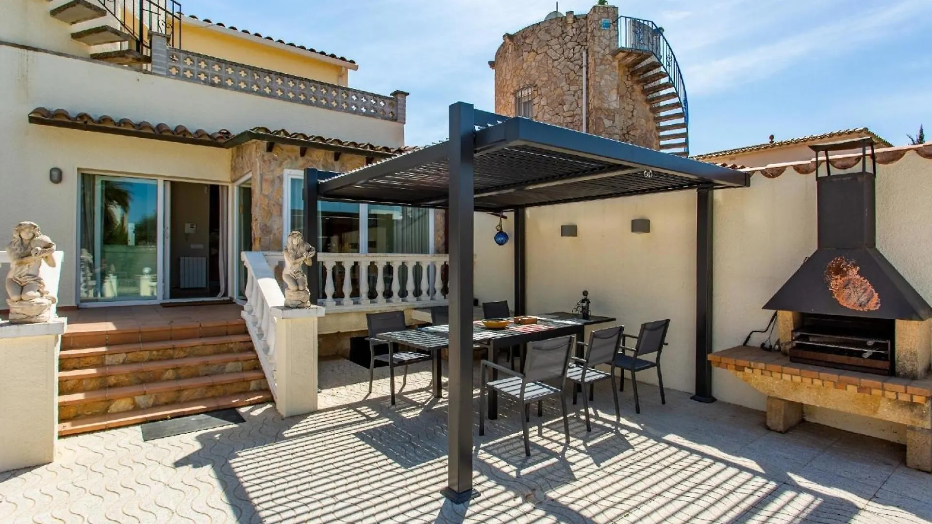 Holiday home Ferienhaus Mit Privatpool Fuer 8 Personen Ca 230 Qm In Empuriabrava, Costa Brava Golf De Roses Spain